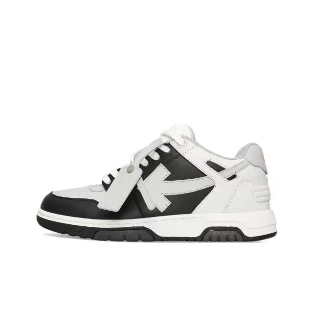 OMIA189F22LEA 0010709 Black and white SKU image