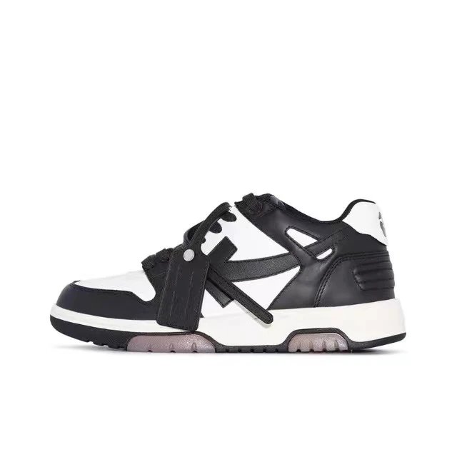 OWIA259F21LEA0010107 black and white