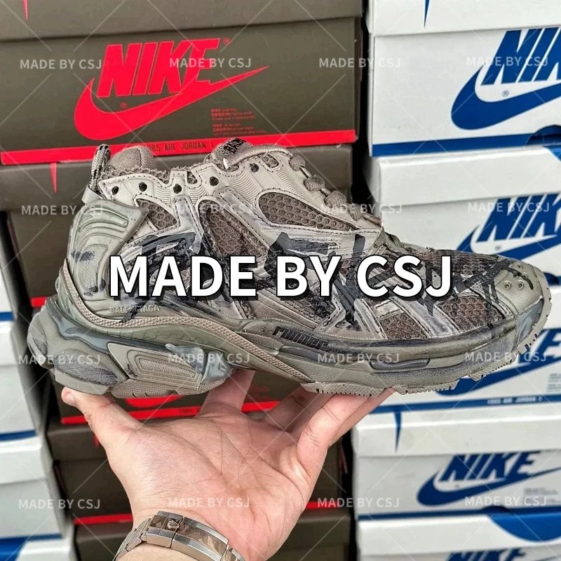 Runner 棕色涂鸦 2010