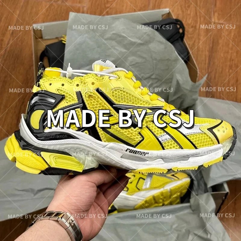 Runner 7.0 黑黄 (2006)