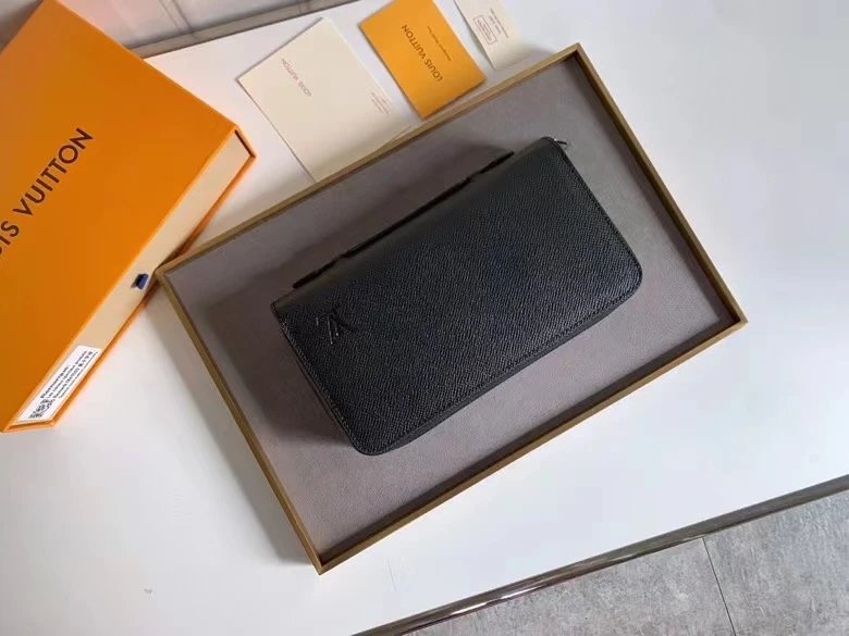 Fendi Monster Eyes Card Holder Black Yellow - 14