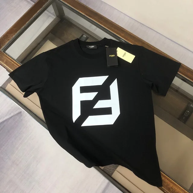 Fendi T-Shirts Short-Sleeve Graphic Logo product detail image 12