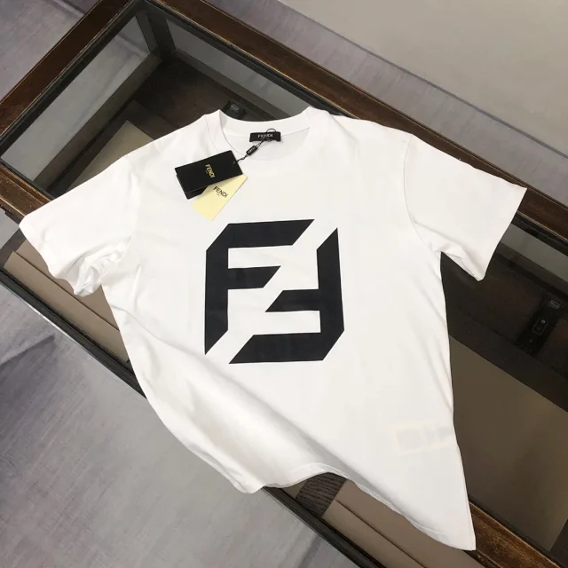 Fendi T-Shirts Short-Sleeve Graphic Logo product detail image 10