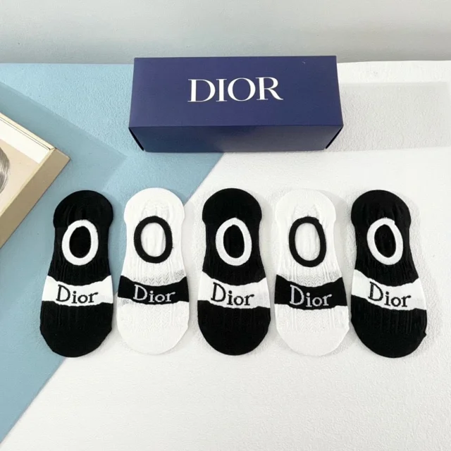 Gucci Socks Logo Ankle and No-Show product detail image 10
