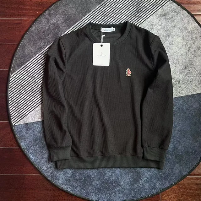 Moncler Hoodies & Sweatshirts Crewneck sweatshirt with logo patch product detail image 8
