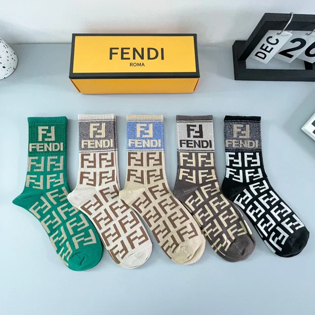Gucci Socks Logo Ankle and No-Show product detail image 13