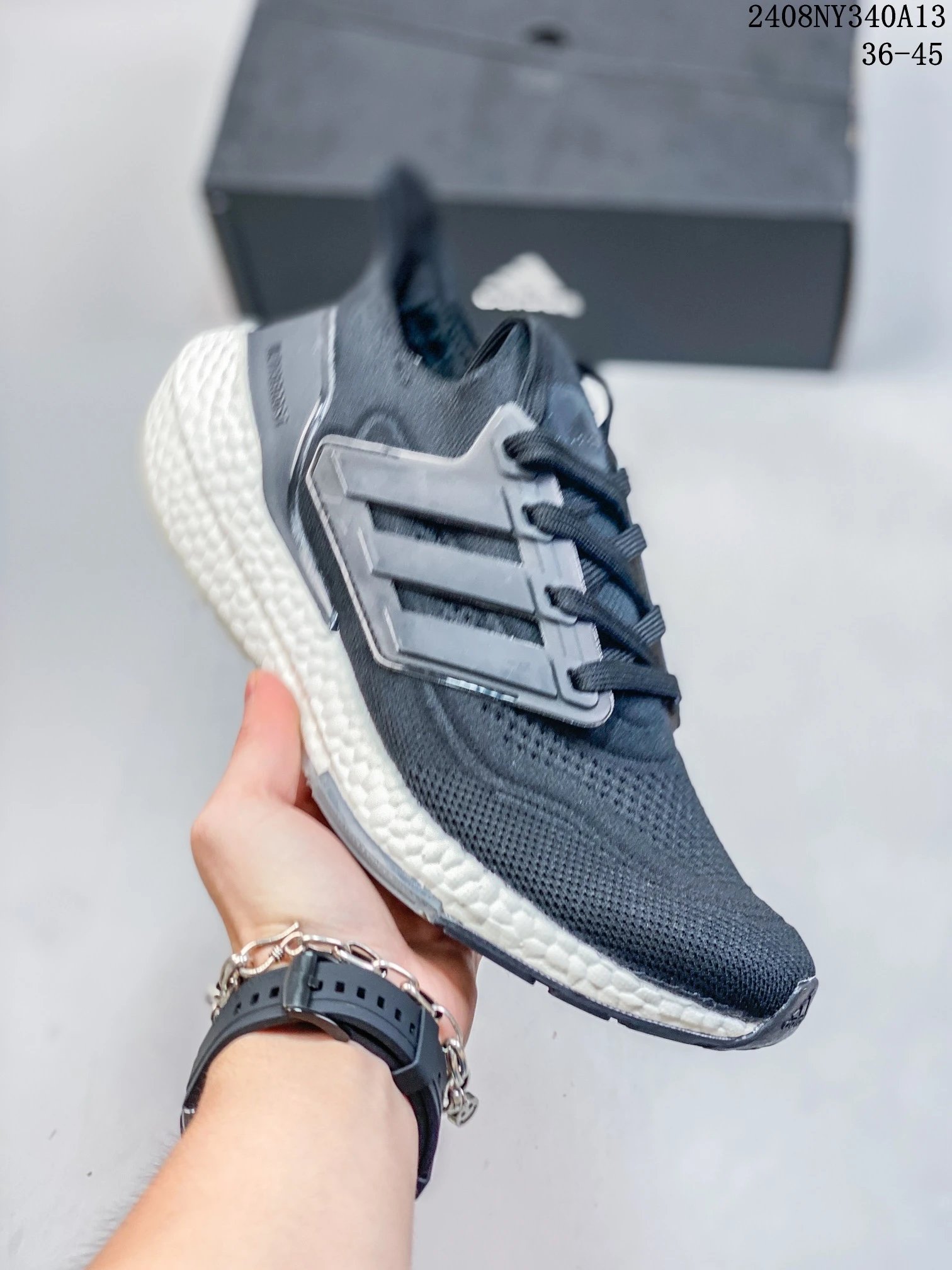adidas Sneakers Knit lace-up with three-stripe side cage image 9