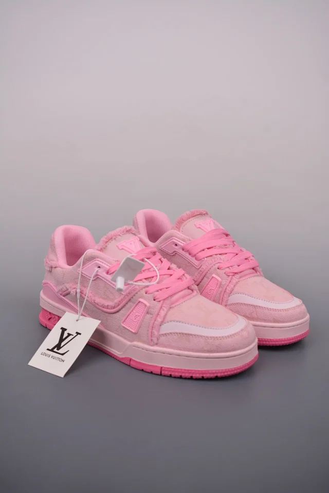 Louis Vuitton Sneakers Low-Top Monogram Lace-Up product detail image 20