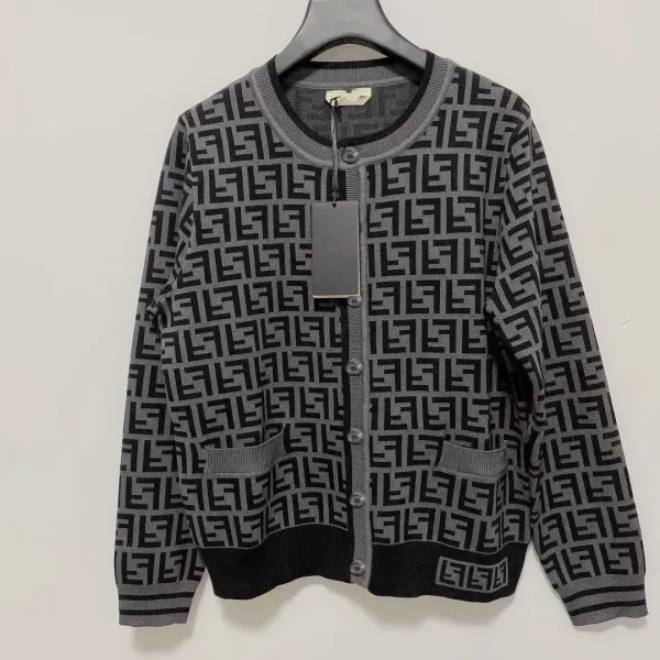 Miu Miu Logo Heart Knit Cardigan Pink Cream - 9