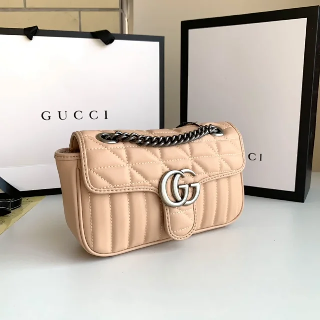Gucci Crossbody Bags Quilted chain-strap GG product detail image 7