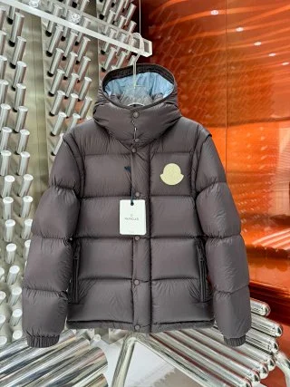 Moncler Down Jackets Stand-Collar Quilted Puffer Jacket product detail image 4