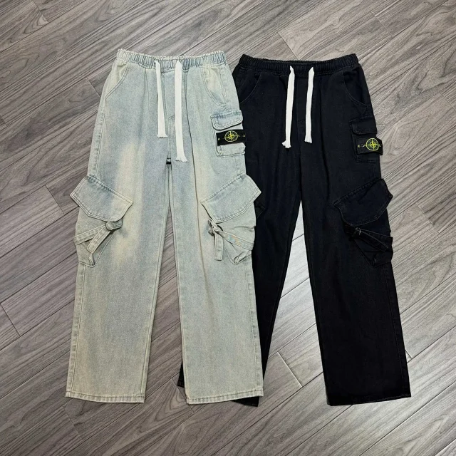 Stone Island Jeans DX30-12 cargo with utility pockets and strap details product detail image 4