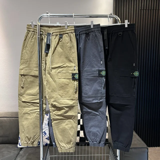 Stone Island Jeans DX30-12 cargo with utility pockets and strap details product detail image 13