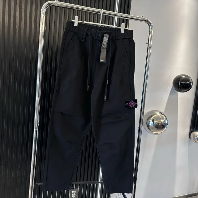 Stone Island Jeans DX30-12 cargo with utility pockets and strap details product detail image 7