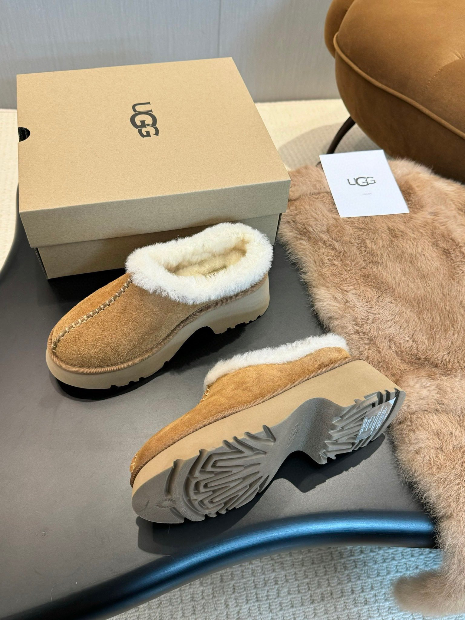 UGG Tasman Platform Slide Black with Tribal Print Strap Slippers - 13