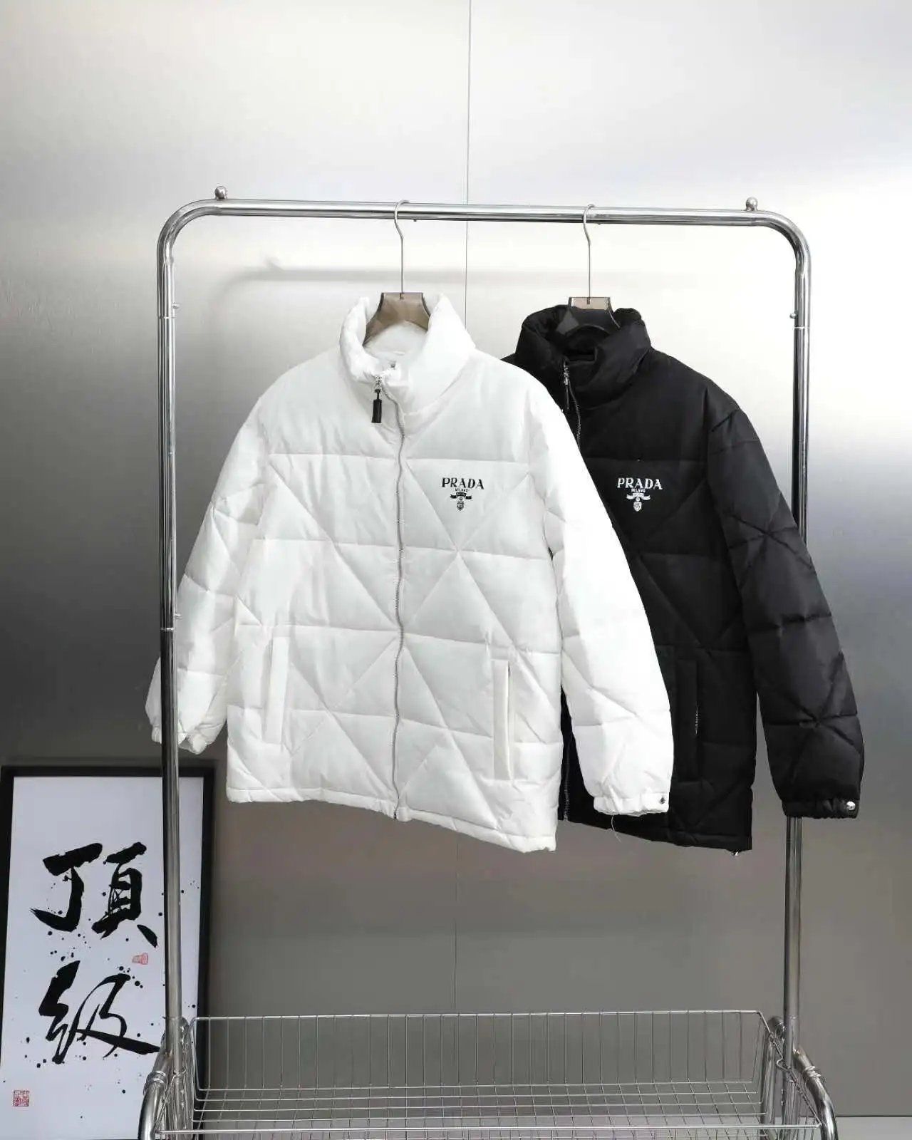 Unisex Hooded Down Jacket - US