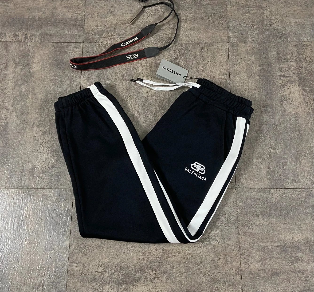 Balenciaga Trousers Logo jogger with side stripes image 9