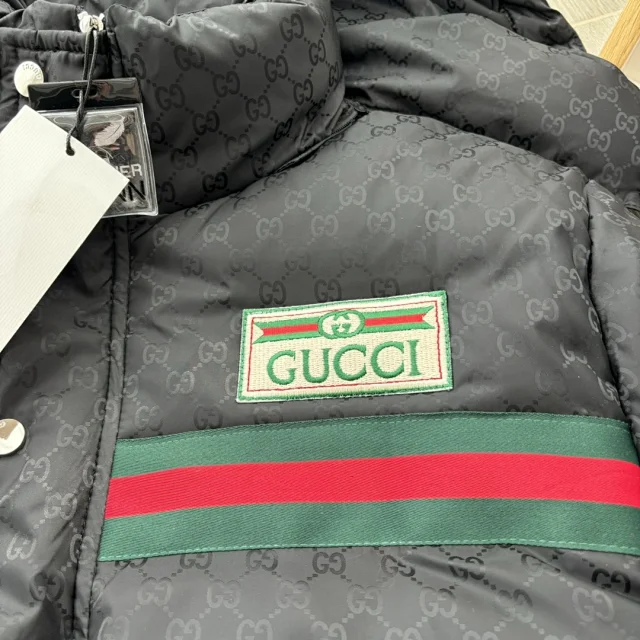 Gucci Down Jackets Hooded Puffer Jacket product detail image 11