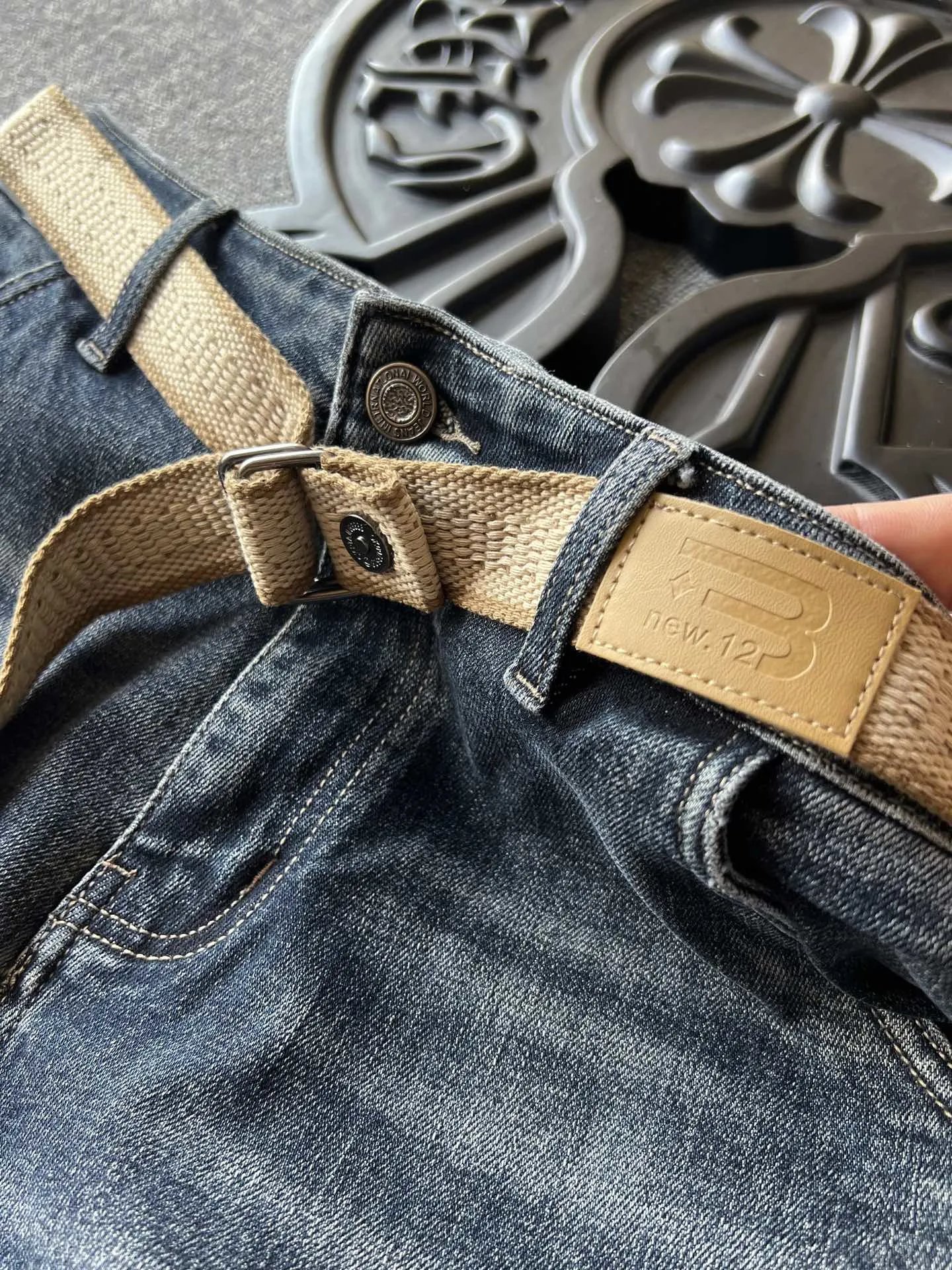Balenciaga Trousers Logo jogger with side stripes image 13