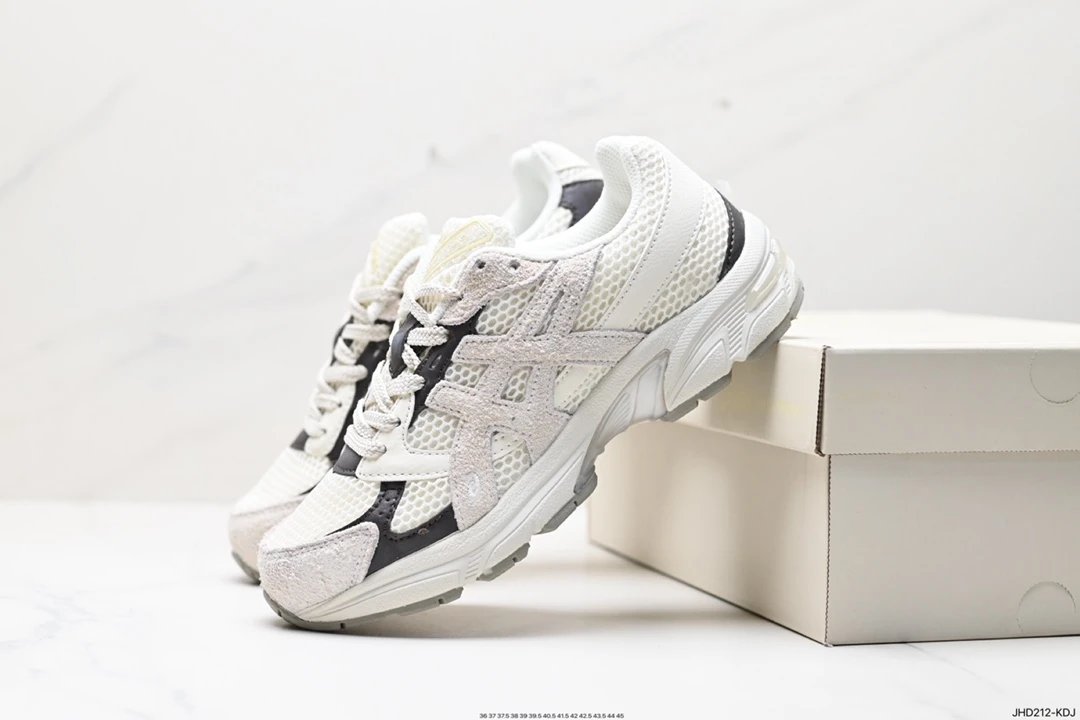 ASICS Gel-Nimbus 9 White Cream Black