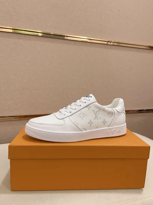Louis Vuitton Sneakers Low-Top Lace-Up Monogram and Checkerboard product detail image 7