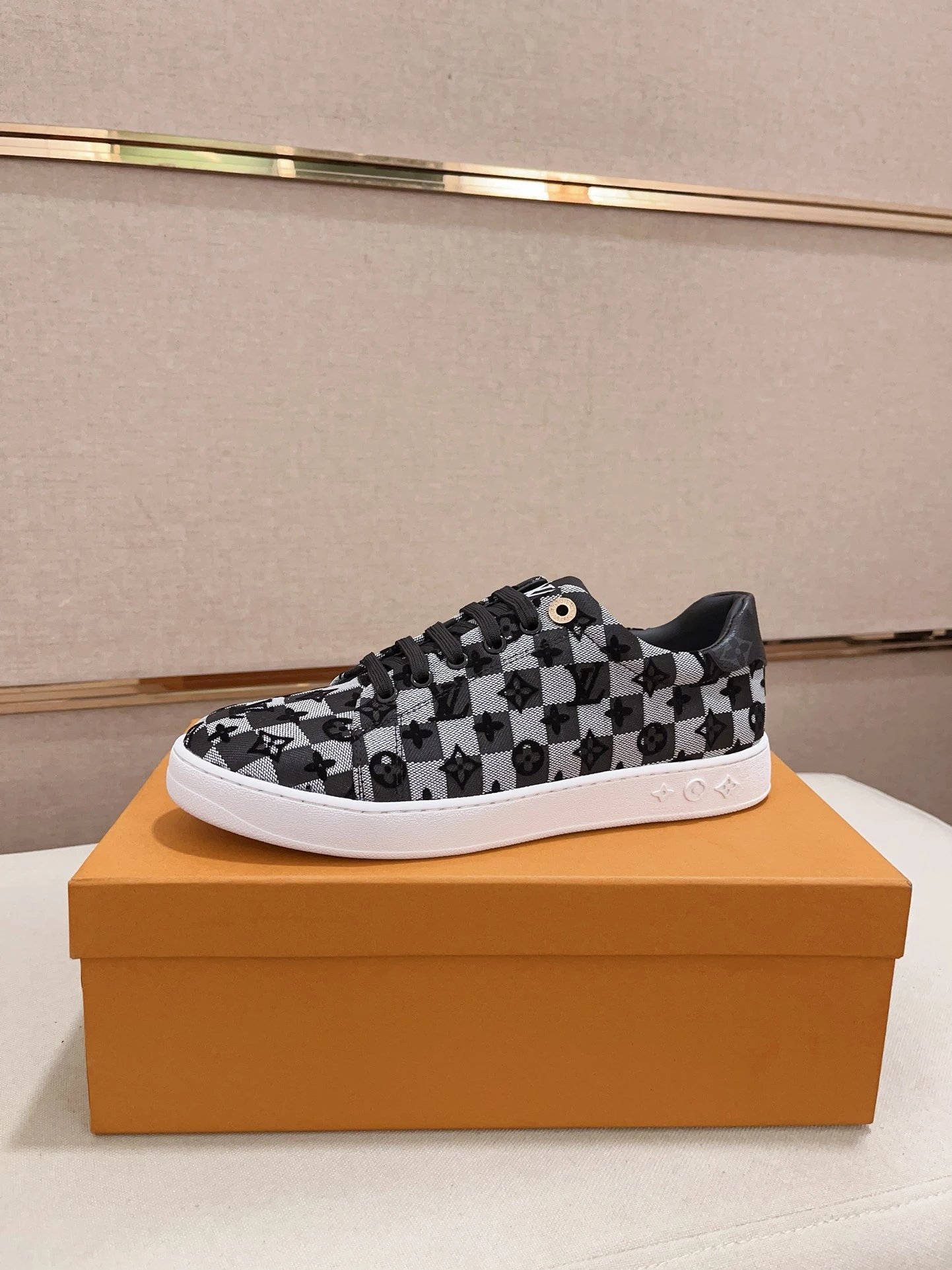 Louis Vuitton Trainer Monogram Gray Sneakers - 12