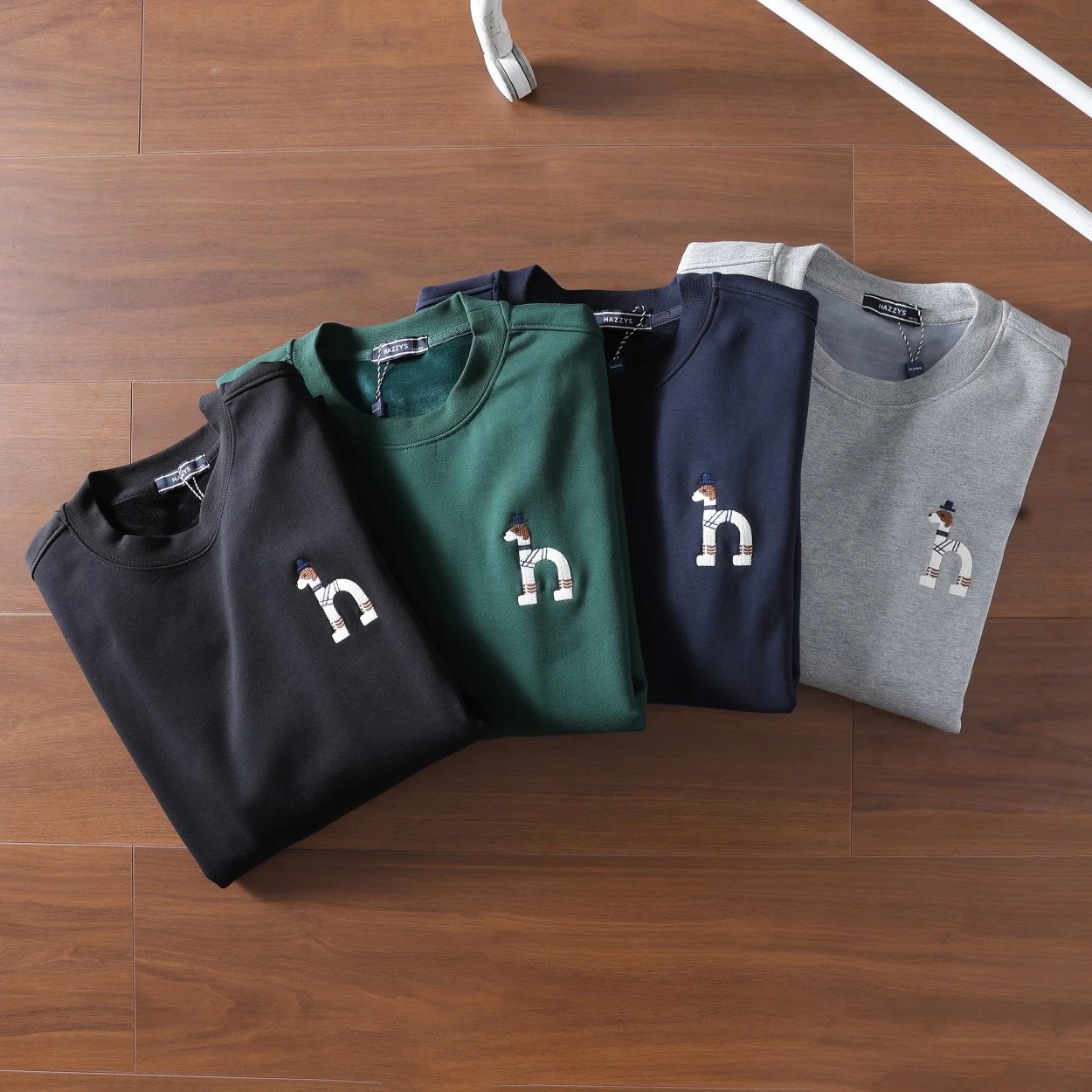 Winter New fleece-lined Casual Round Neck Top T-shirt Men's Solid Color Commuter Sweatshirt
