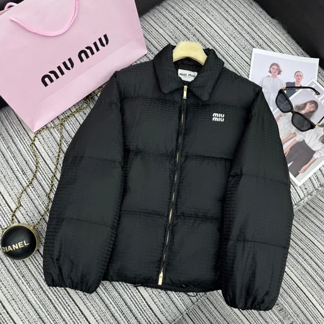 Miu Jackets Logo Puffer Jacket product detail image 10