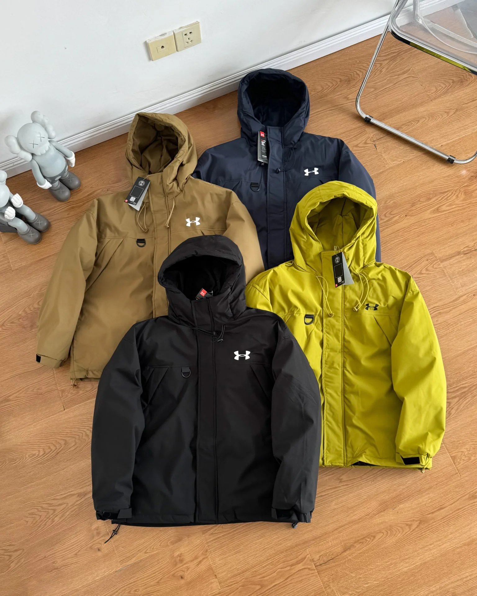Under Armour Hooded Jacket [4 