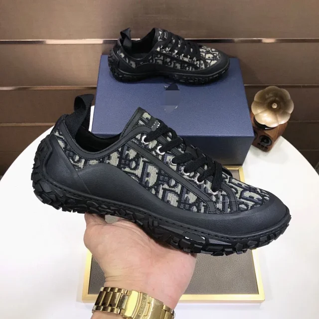 Dior Sneakers Oblique lace-up with lug soles product detail image 2