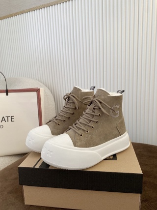 Louis Vuitton LV Maxi Trainer Low White Yellow