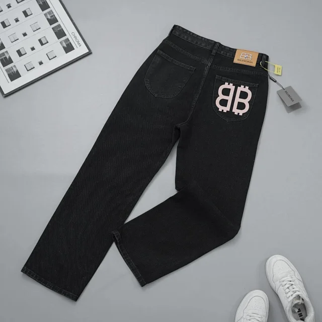 Balenciaga Jeans Logo Print product detail image 6