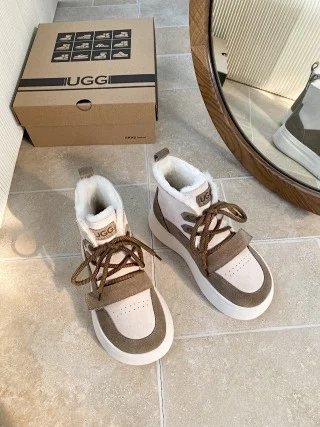 UGG Boots Fur-Lined Platform Ankle product detail image 9