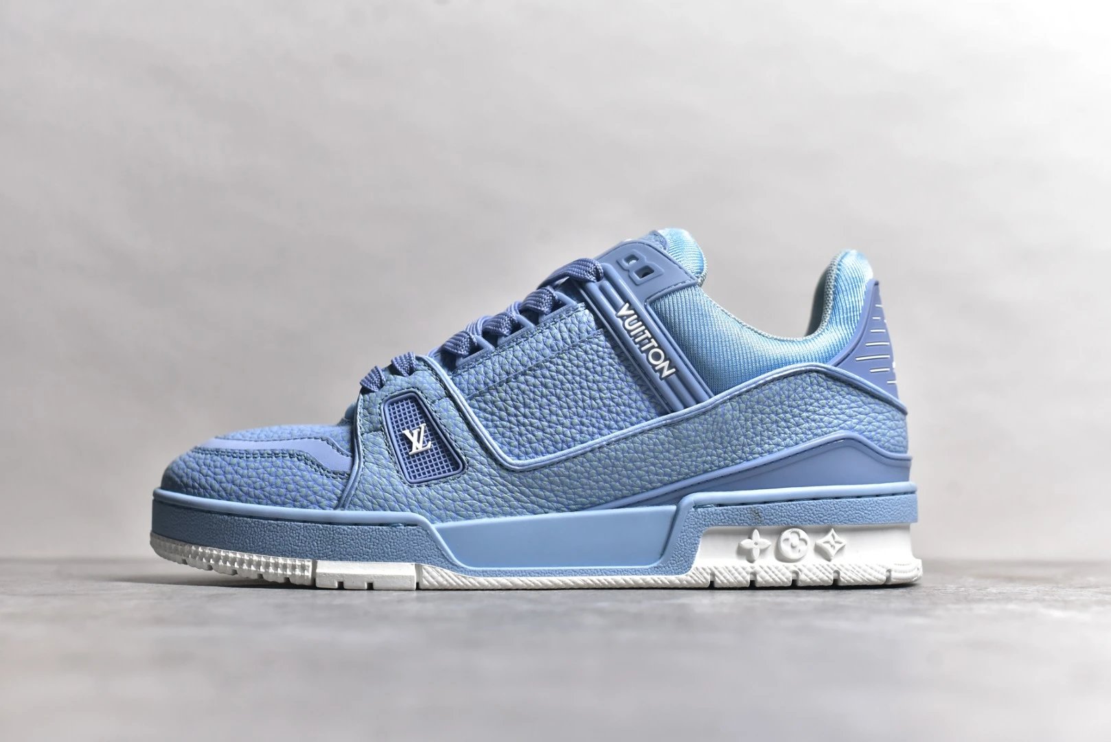 LV Blue Mesh Logo 1ACRLT