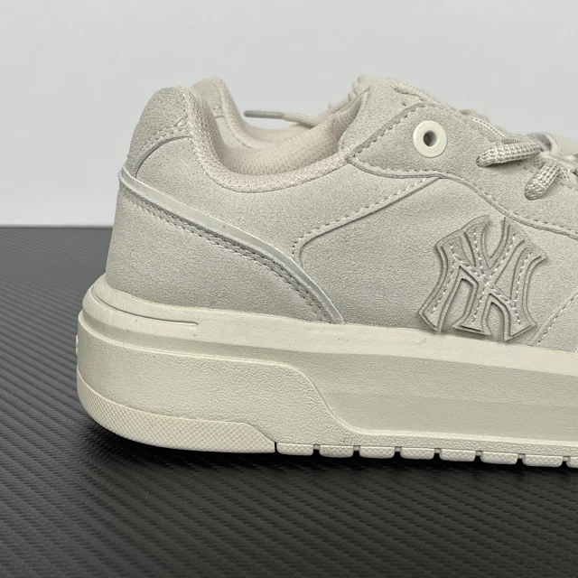 MLB Sneakers NY logo low-top product detail image 58