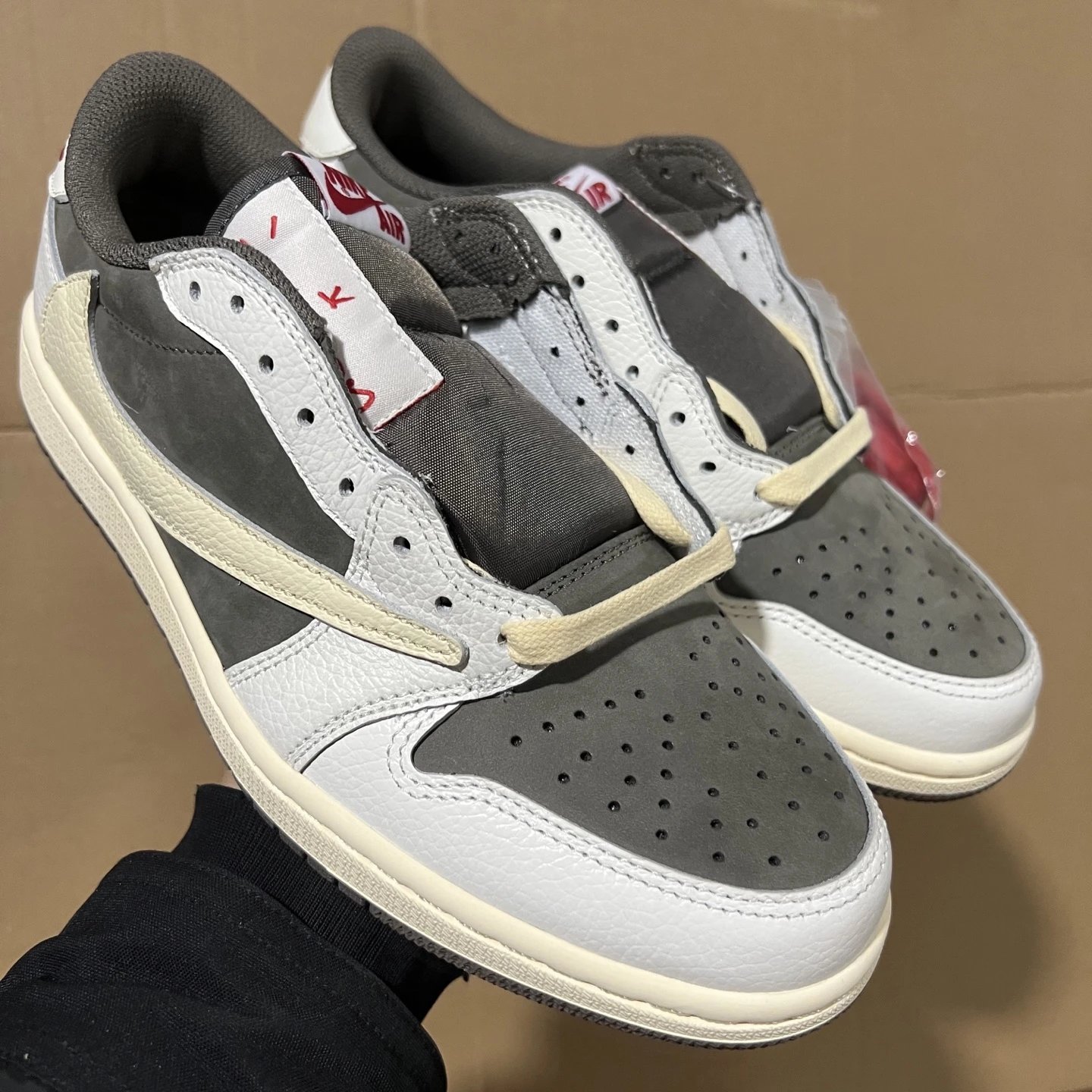 AJ1 Low-Top White-Brown Reverse Hook DM7866-162 SKU image