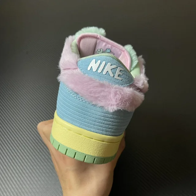 Nike Sneakers Dunk Low product detail image 3