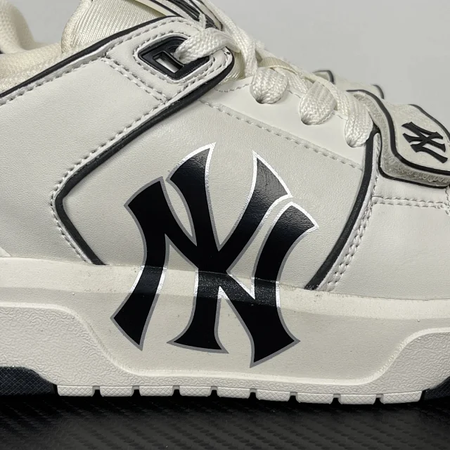 MLB Sneakers NY logo low-top product detail image 77