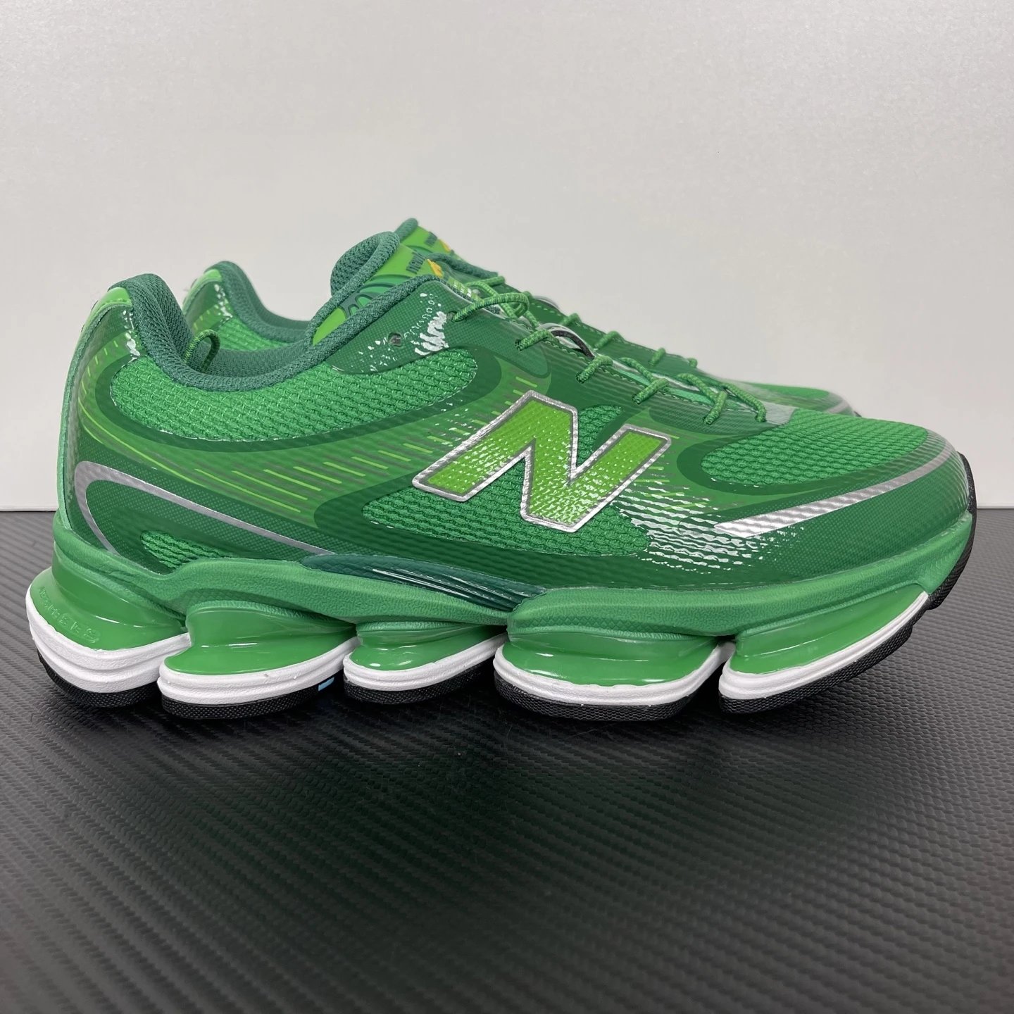 New Balance Sneakers NB2000 — NB2000 Emerald Green U20005ME