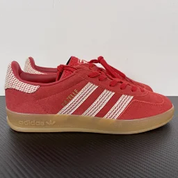 thumbnail for Top/S2版本 Samba 系列特价 市场顶中顶版本 喜欢的朋友不要错过