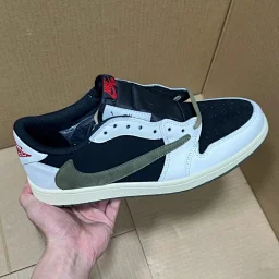 thumbnail for 清远特价AJ1倒勾系列！尺码36-47.5稳定输出！原厂正确皮料，版型 细节 打造超强福利，长期福利稳定输出！外贸 平台客户首选！