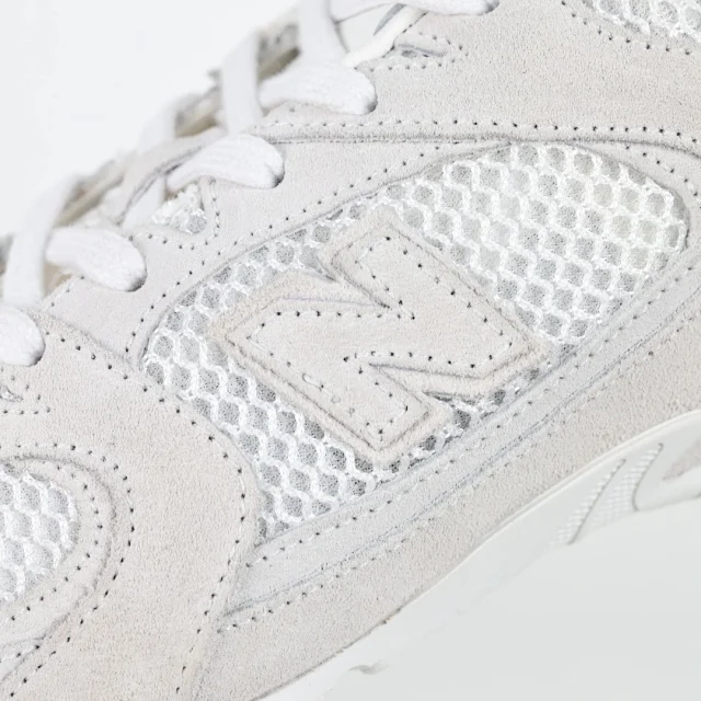 Miu Sneakers 530 Low-Top product detail image 12