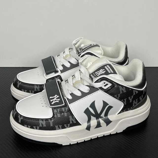 MLB Sneakers NY logo low-top product detail image 35