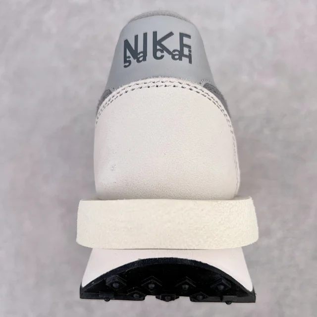 Nike Sneakers Sacai Collaboration Layered Double-Swoosh product detail image 7
