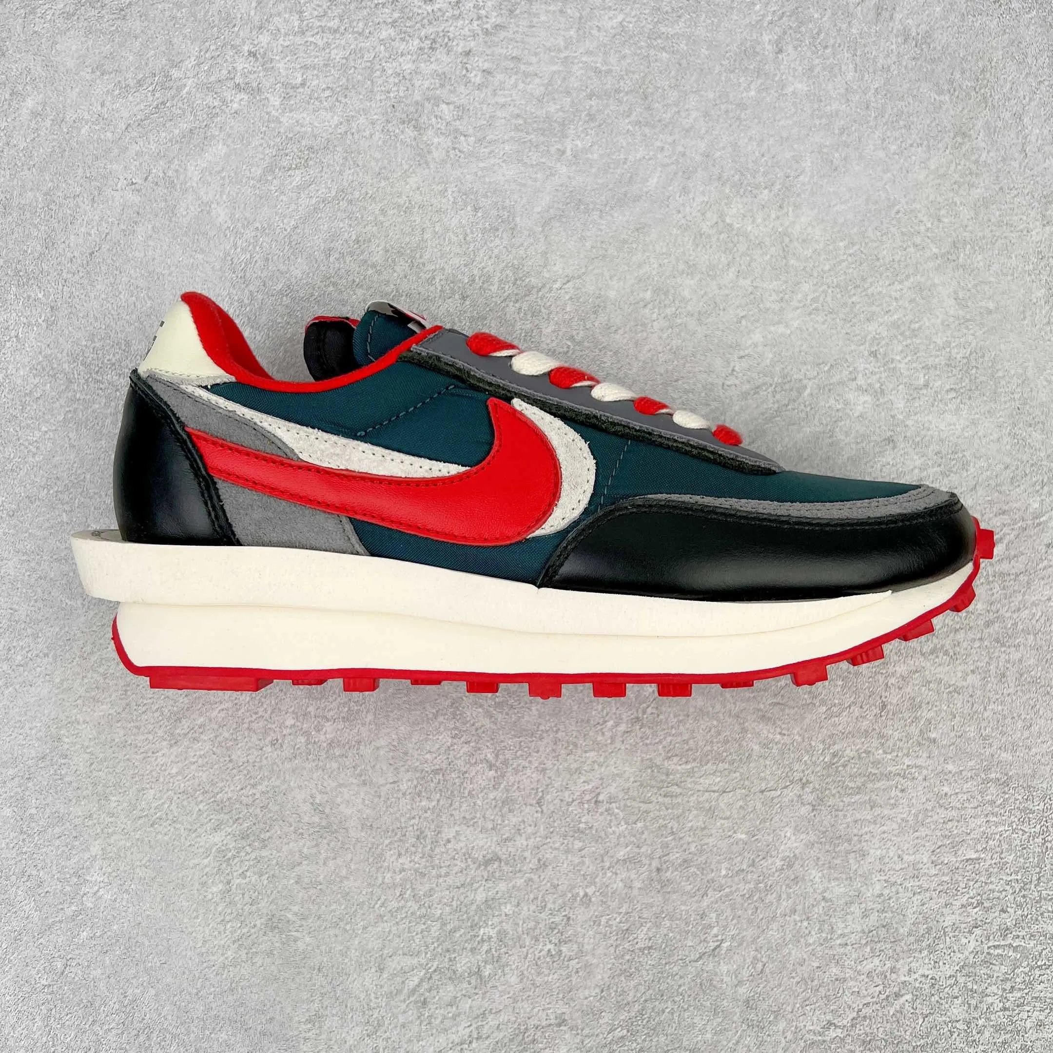 Nike Sneakers Sacai Collaboration Layered Double-Swoosh — Sacai 2.0 Black and red DJ 4877-300