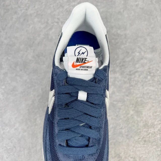 Nike Sneakers Sacai Collaboration Layered Double-Swoosh product detail image 23