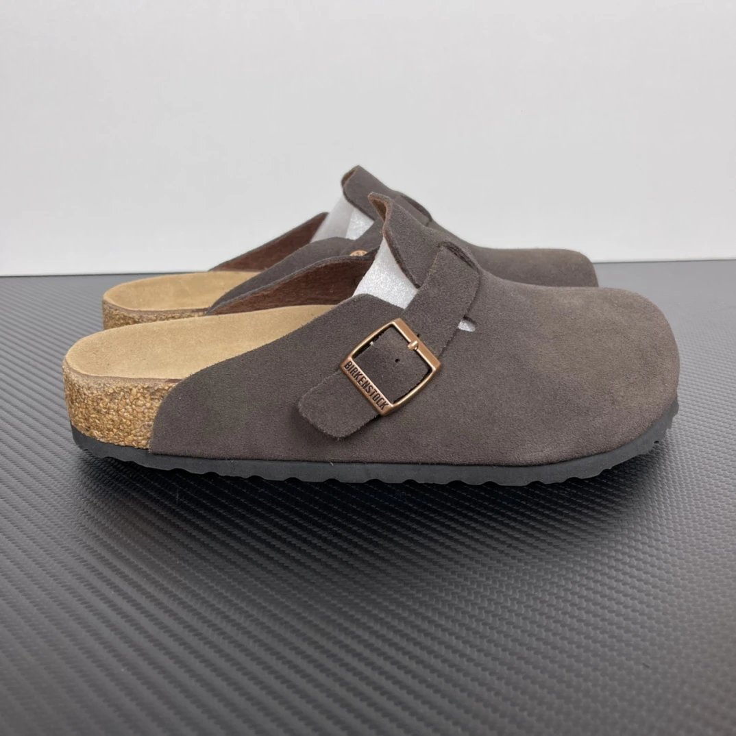 Birkenstock Toe Loop Slides - Dark Coffee