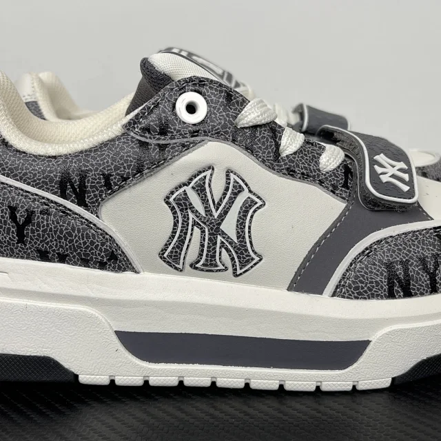 MLB Sneakers NY logo low-top product detail image 50