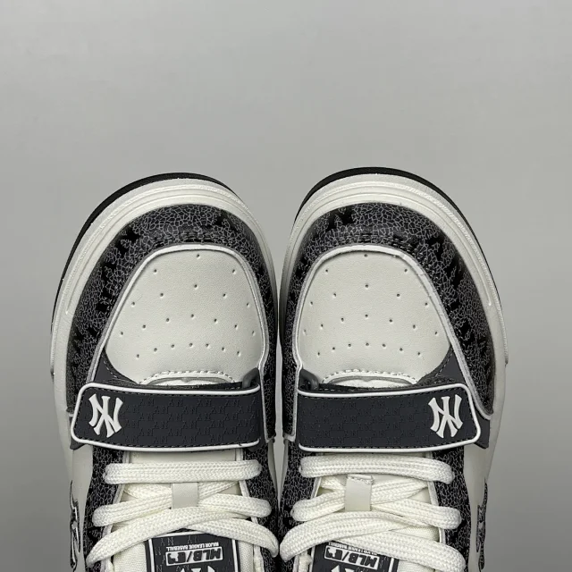 MLB Sneakers NY logo low-top product detail image 55