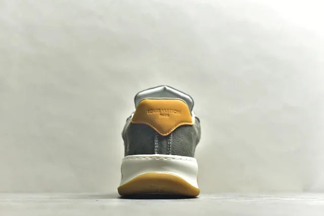 Louis Vuitton Sneakers LV Skate Sneaker product detail image 78